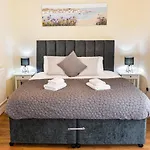 Host & Stay - Gerald House