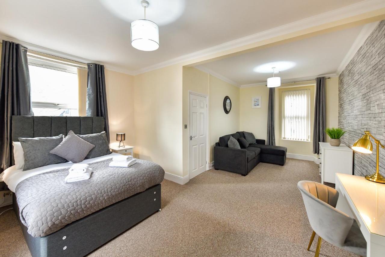 Host & - Gerald House Swansea